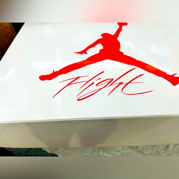 Meet your Posher, Carlos - Picture 1 of 1